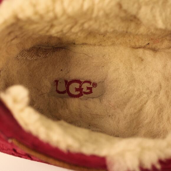 Ugg Women Dakota Moccasin Slipper Flat Round Toe Red Sz 7 - Picture 2 of 7